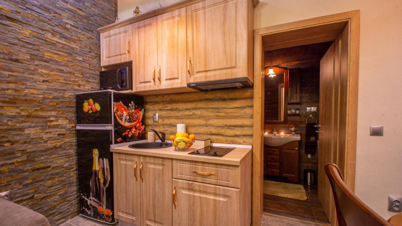 House Apartment *